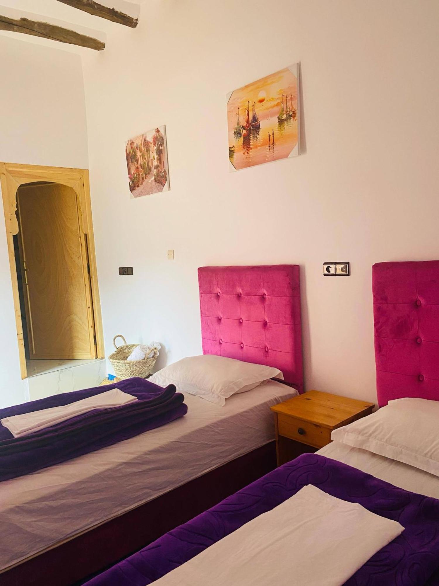 Hotel Kasbah Ait Bouguemez Agouti Esterno foto