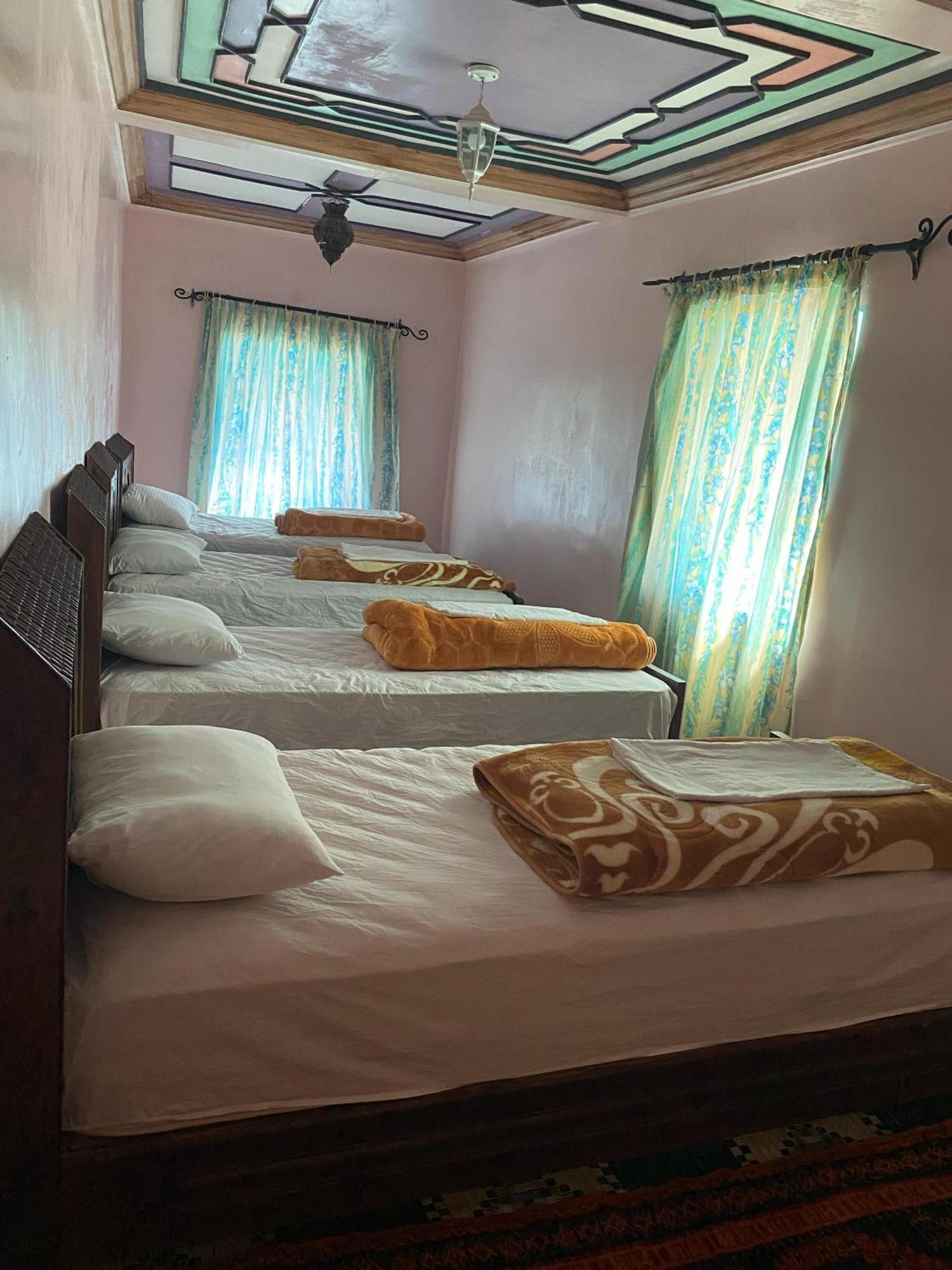 Hotel Kasbah Ait Bouguemez Agouti Esterno foto