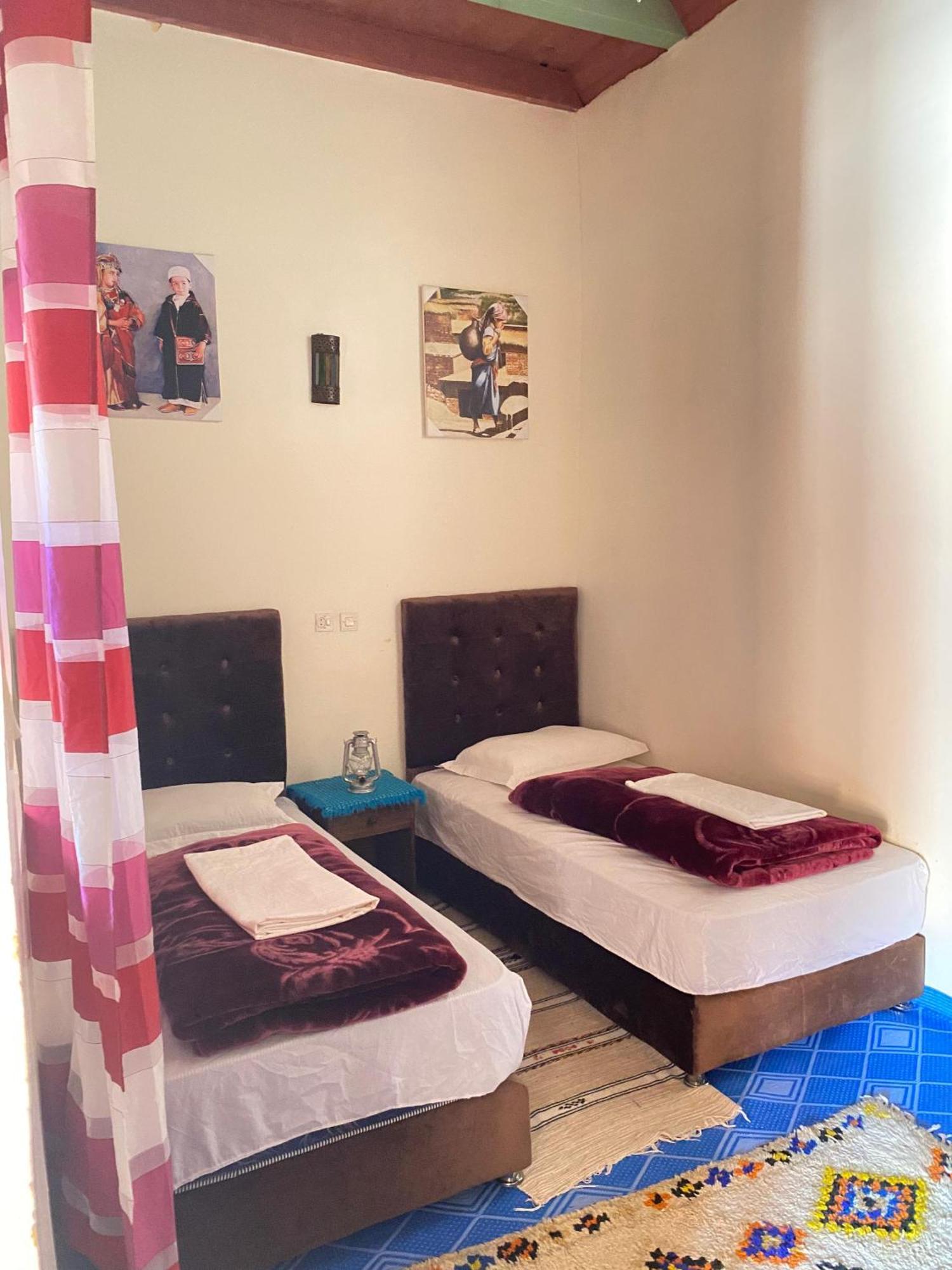 Hotel Kasbah Ait Bouguemez Agouti Esterno foto