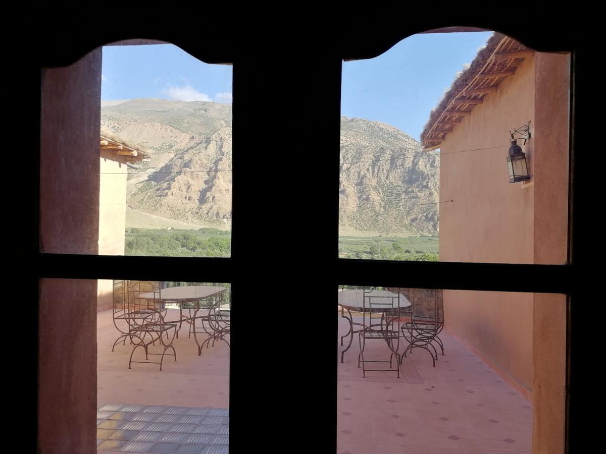 Hotel Kasbah Ait Bouguemez Agouti Esterno foto