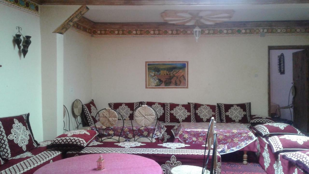 Hotel Kasbah Ait Bouguemez Agouti Esterno foto
